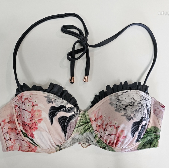 BNWT Ted Baker Womens Grey Elsife Palace Gardens Frill Cup Top - Picture 2 of 13